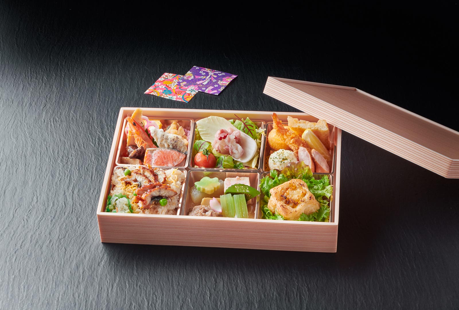 お弁当のお持ち帰り